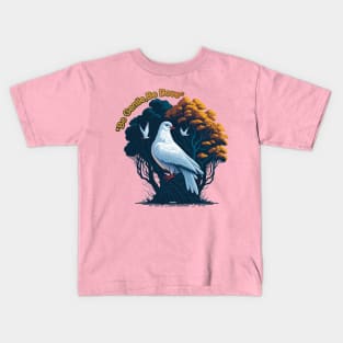 BE GENTLE BE DOVE Kids T-Shirt